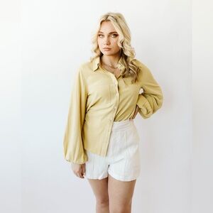 SANCIA Yellow Mustard Linen Set Women's Button-Up Blouse and Shorts size‎ S